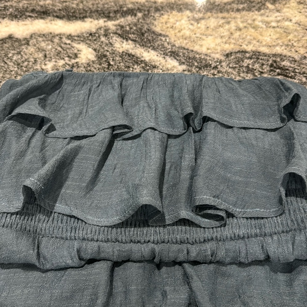 Listicle strapless dress